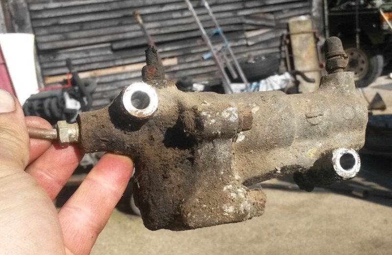 Nissan Patrol 260 (160) SWB load sensing compensating valve brake